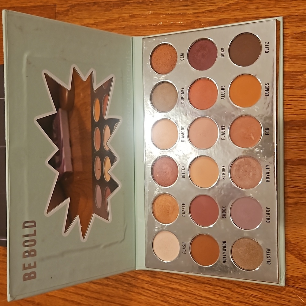 Makeup - Picture 2 of 3